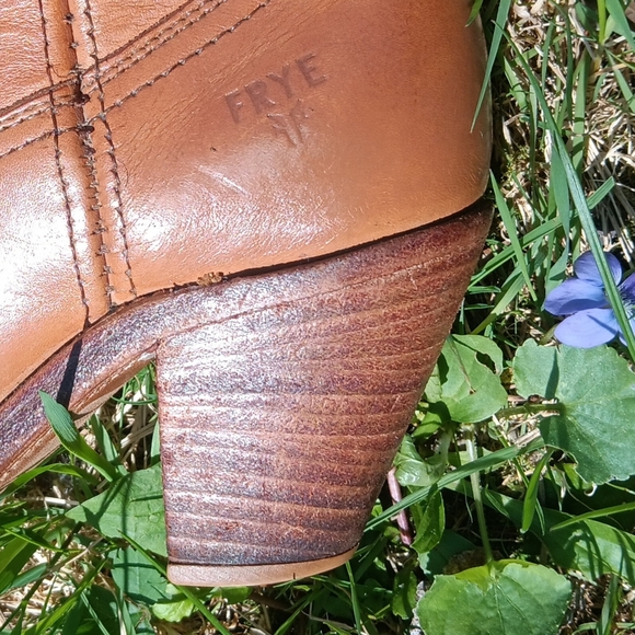 Vintage Frye Golden Tan Mid Calf Stacked High Heel Cowboy Cowgirl Boots 5.5 - Picture 12 of 15